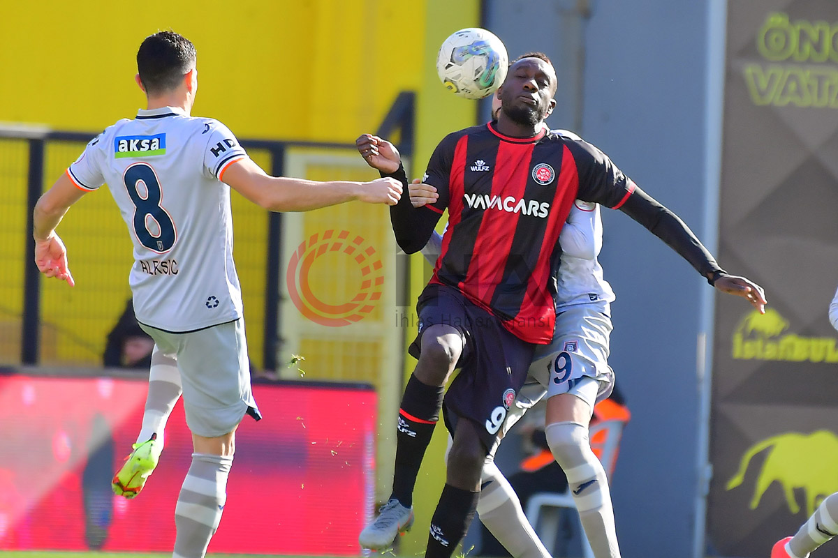 Başakşehir çeyrek finalde