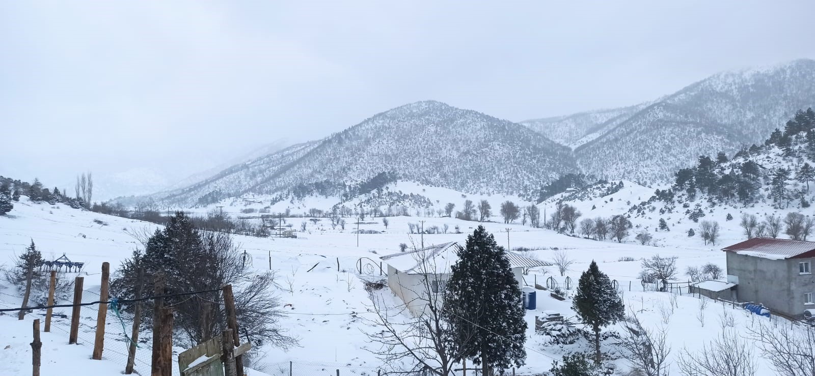 Yurdun büyük bölümü karın etkisinde. Yollar kapandı, sürücüler zor anlar yaşadı...