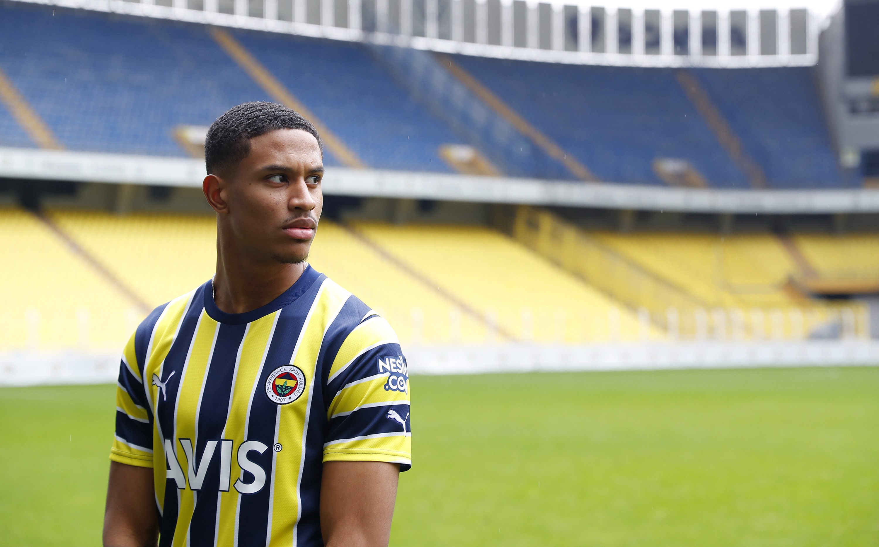 Jayden Quinn Oosterwolde resmen Fenerbahçe'de