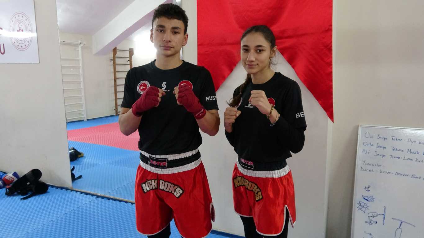 Antrenör dede, şampiyon torunlar yetiştiriyor