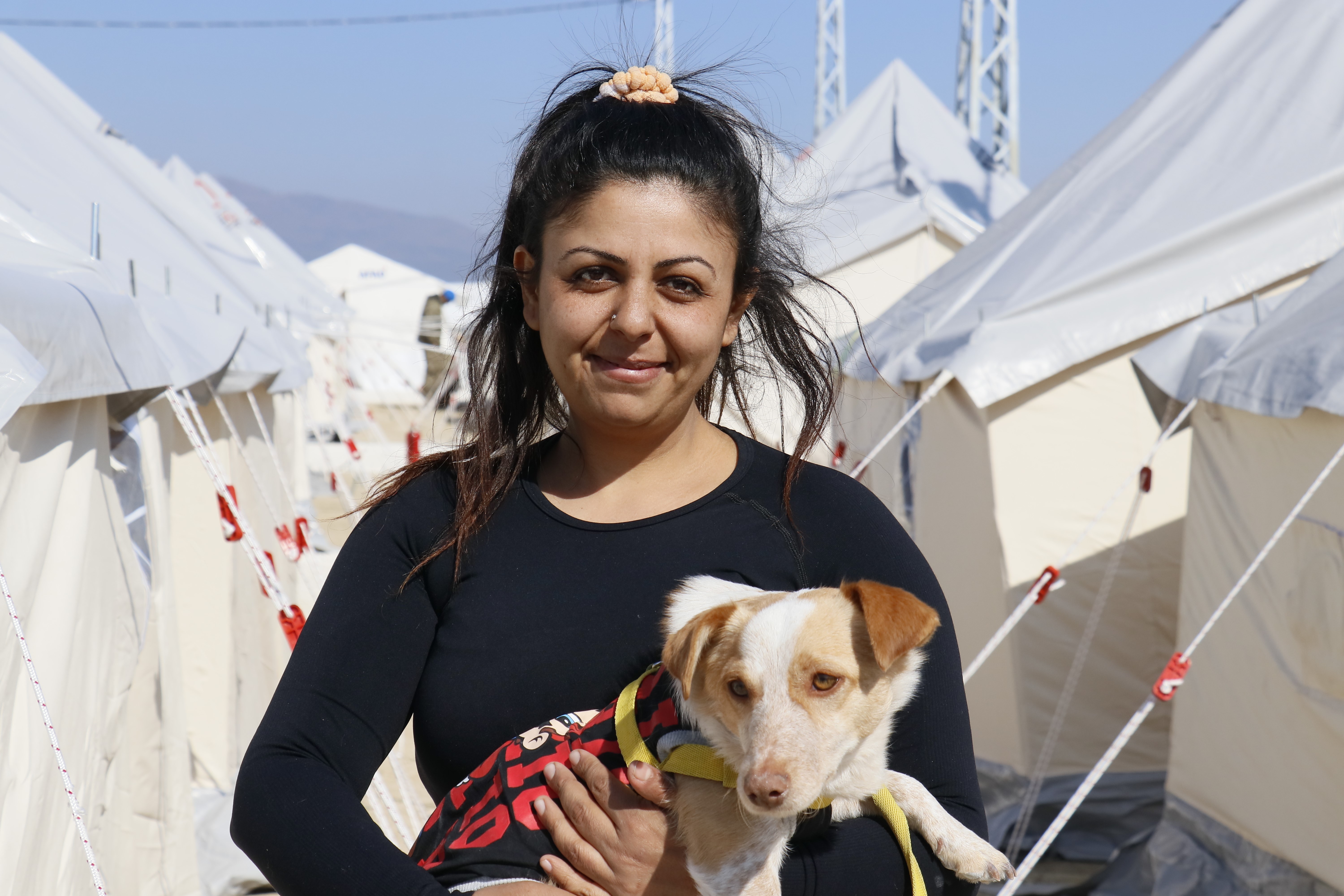 Gelin ve damat düğün gecesi depremde öldü