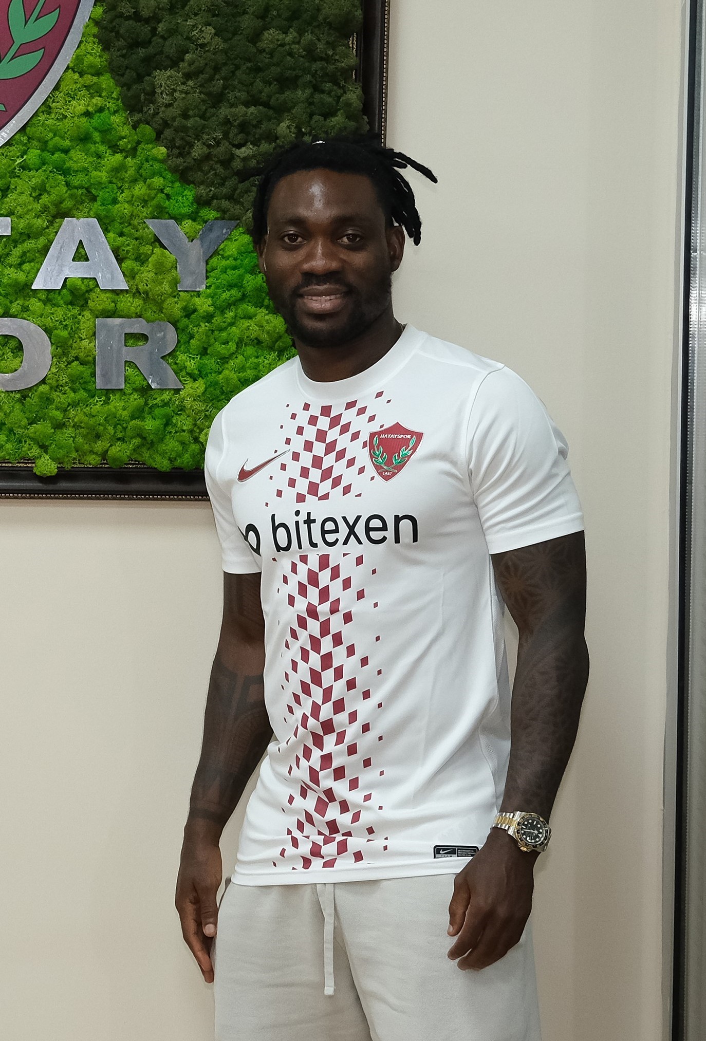 Hataysporlu futbolcu Christian Atsu hayatını kaybetti