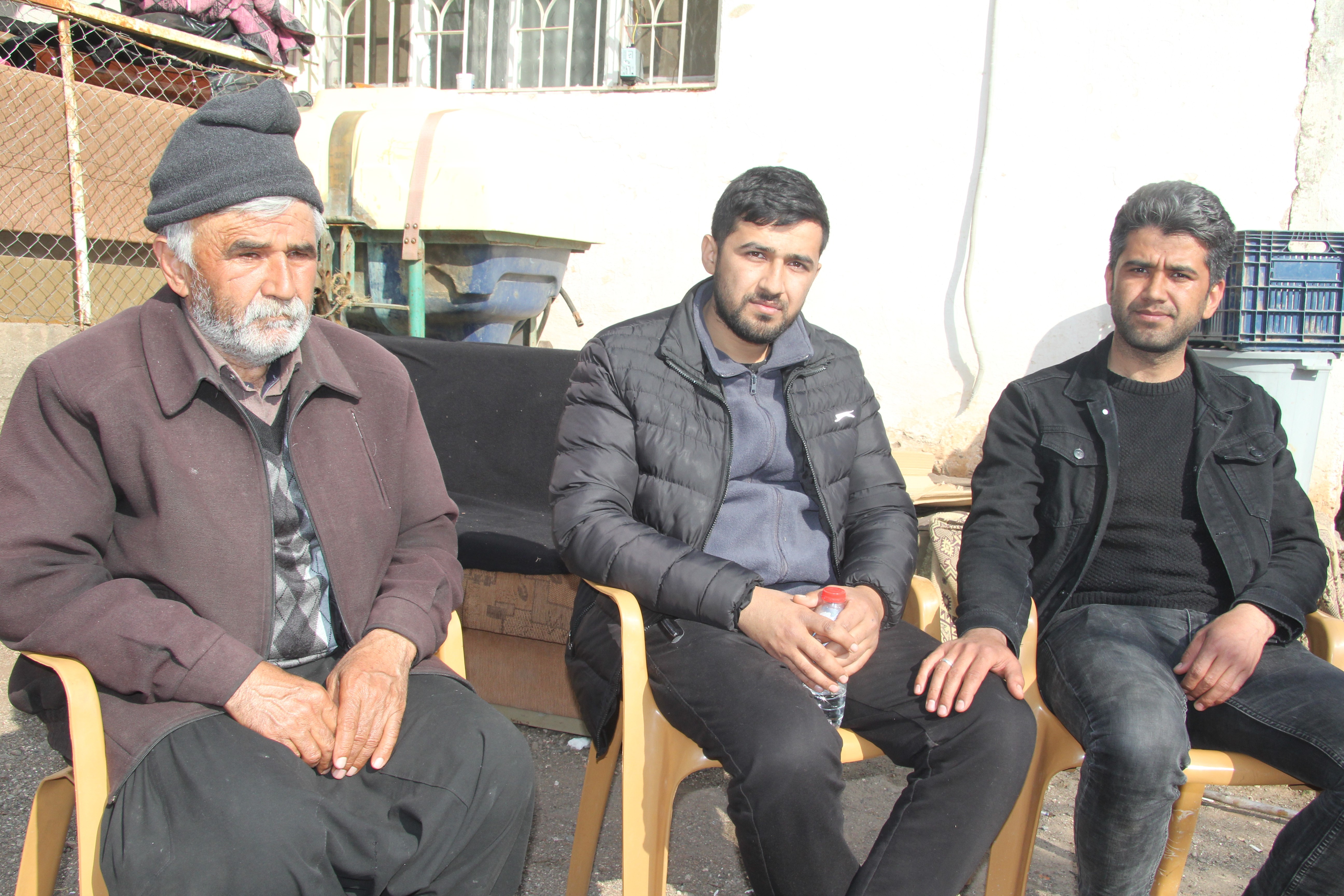 Enkaz altındaki 261 saatlik dehşeti anlattı