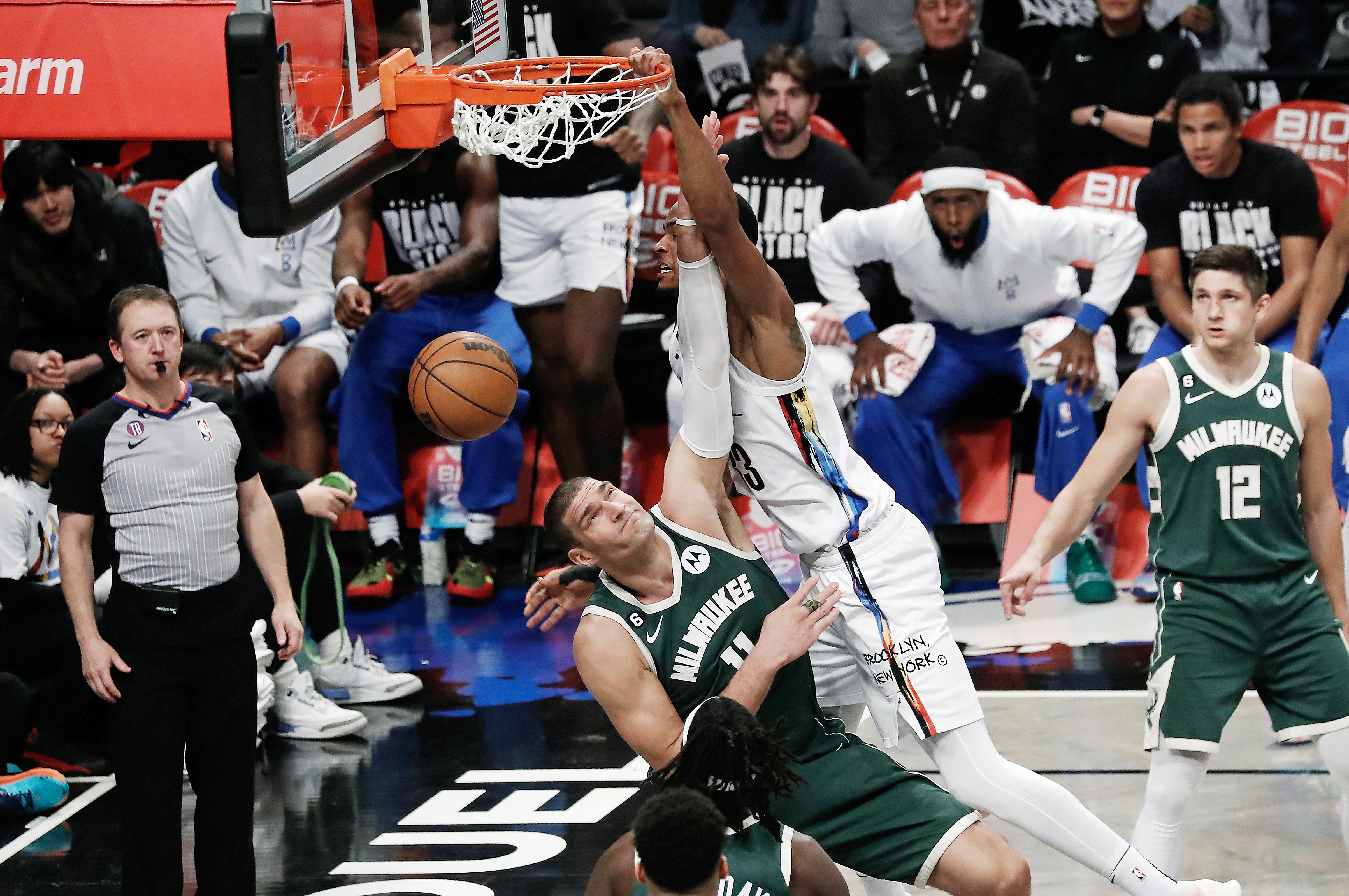 Milwaukee Bucks, üst üste 15. maçını kazandı