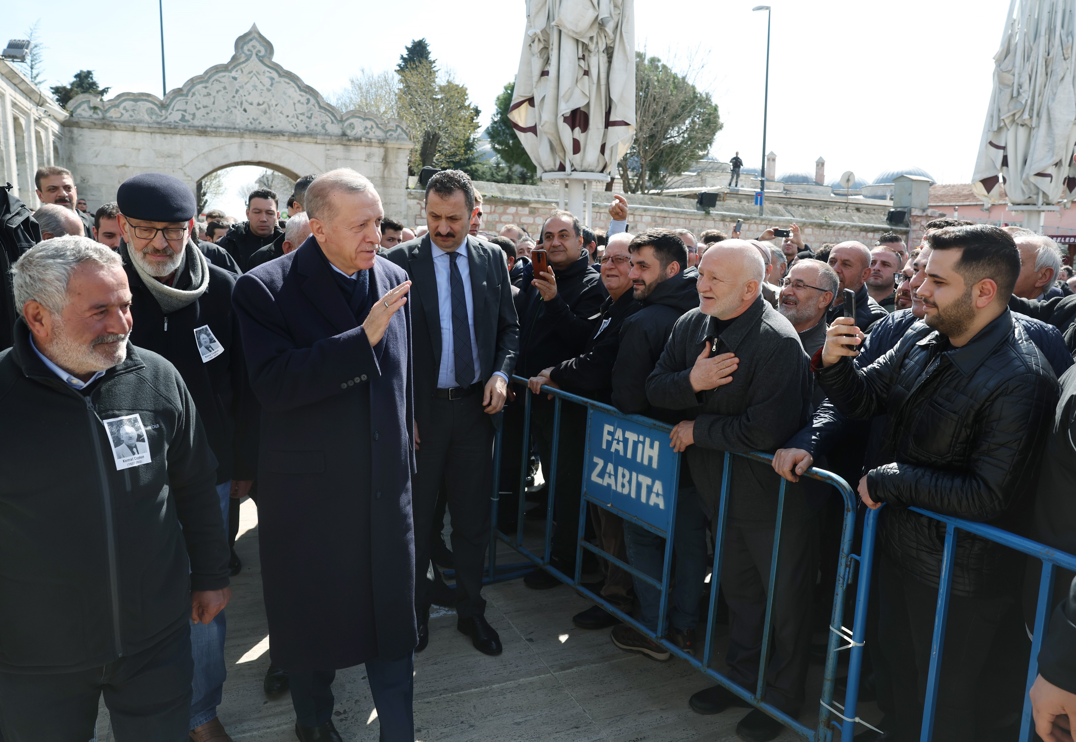 Cumhurbaşkanı Erdoğan, iş adamı Kemal Coşkun’un cenaze törenine katıldı