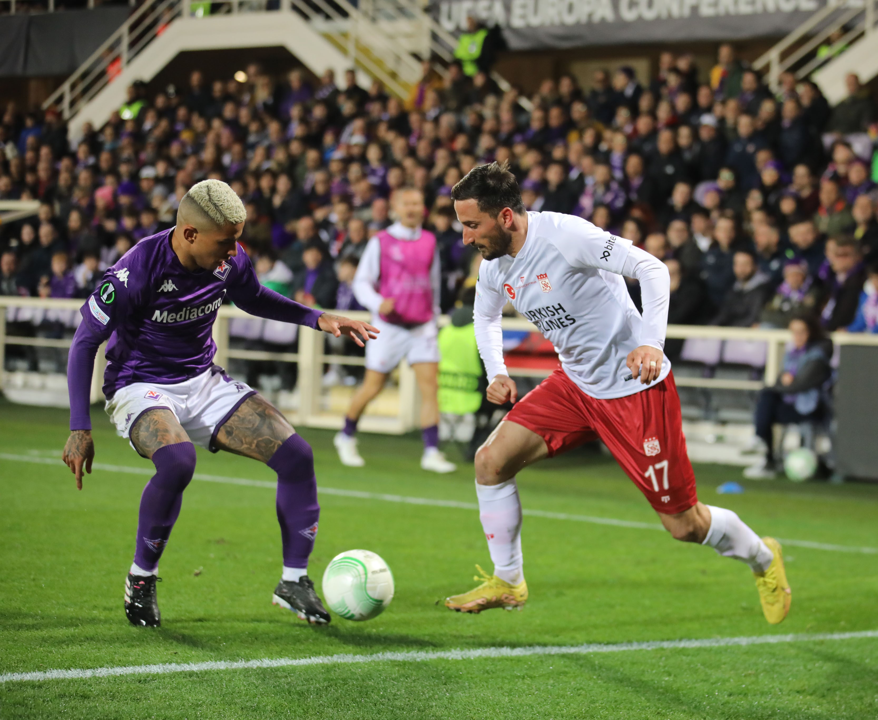 Sivasspor, Fiorentina'ya tek golle kaybetti
