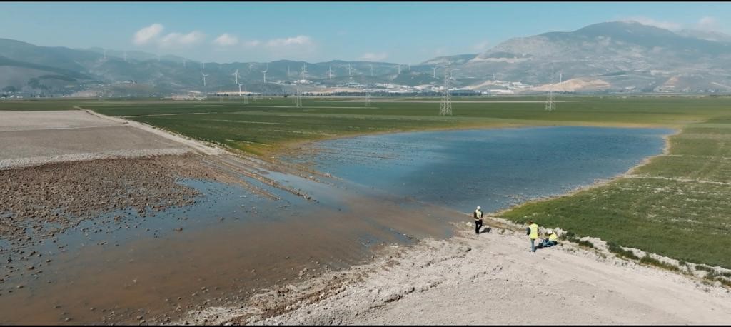 Kilometrelerce uzanan fay kırığı böyle görüntülendi
