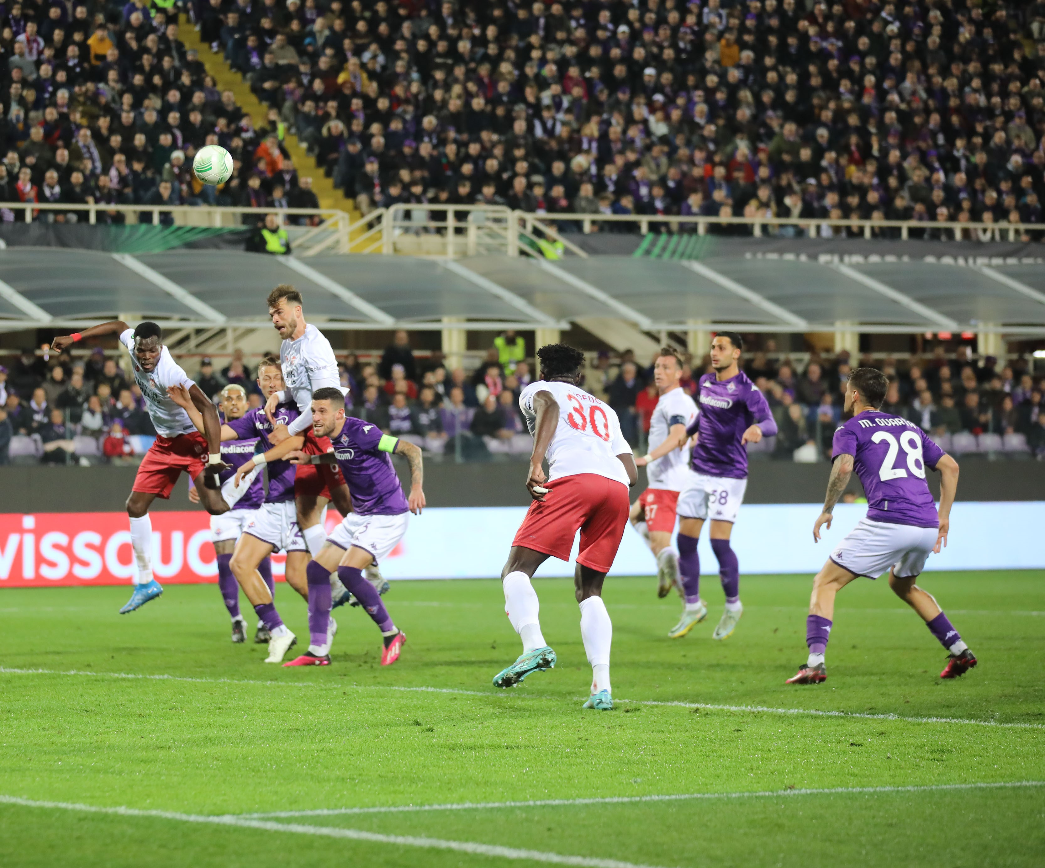 Sivasspor, Fiorentina'ya tek golle kaybetti