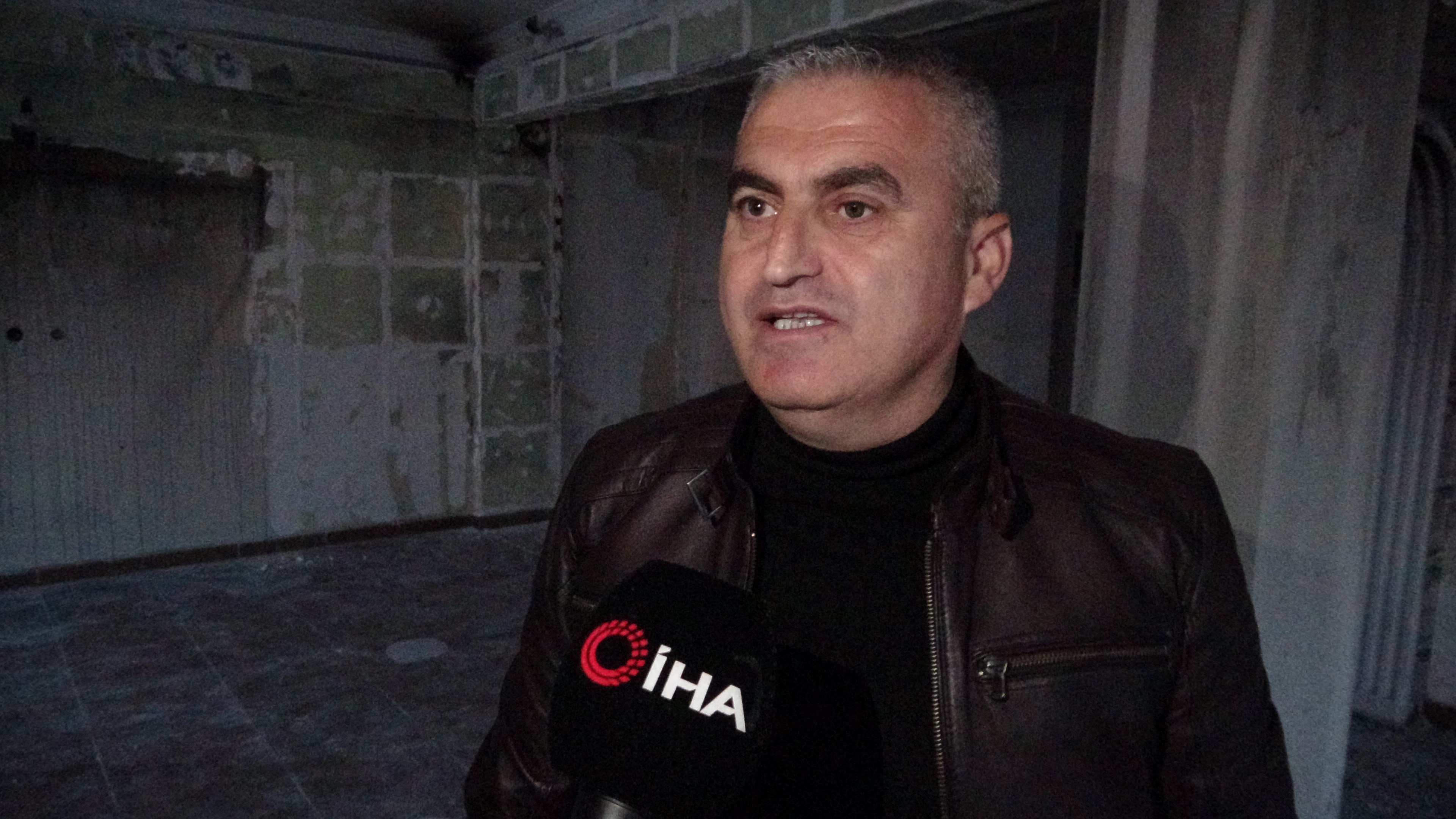 Bursa'da kiracısıyla anlaşamayan mülk sahibi, dükkanı böyle boşalttı