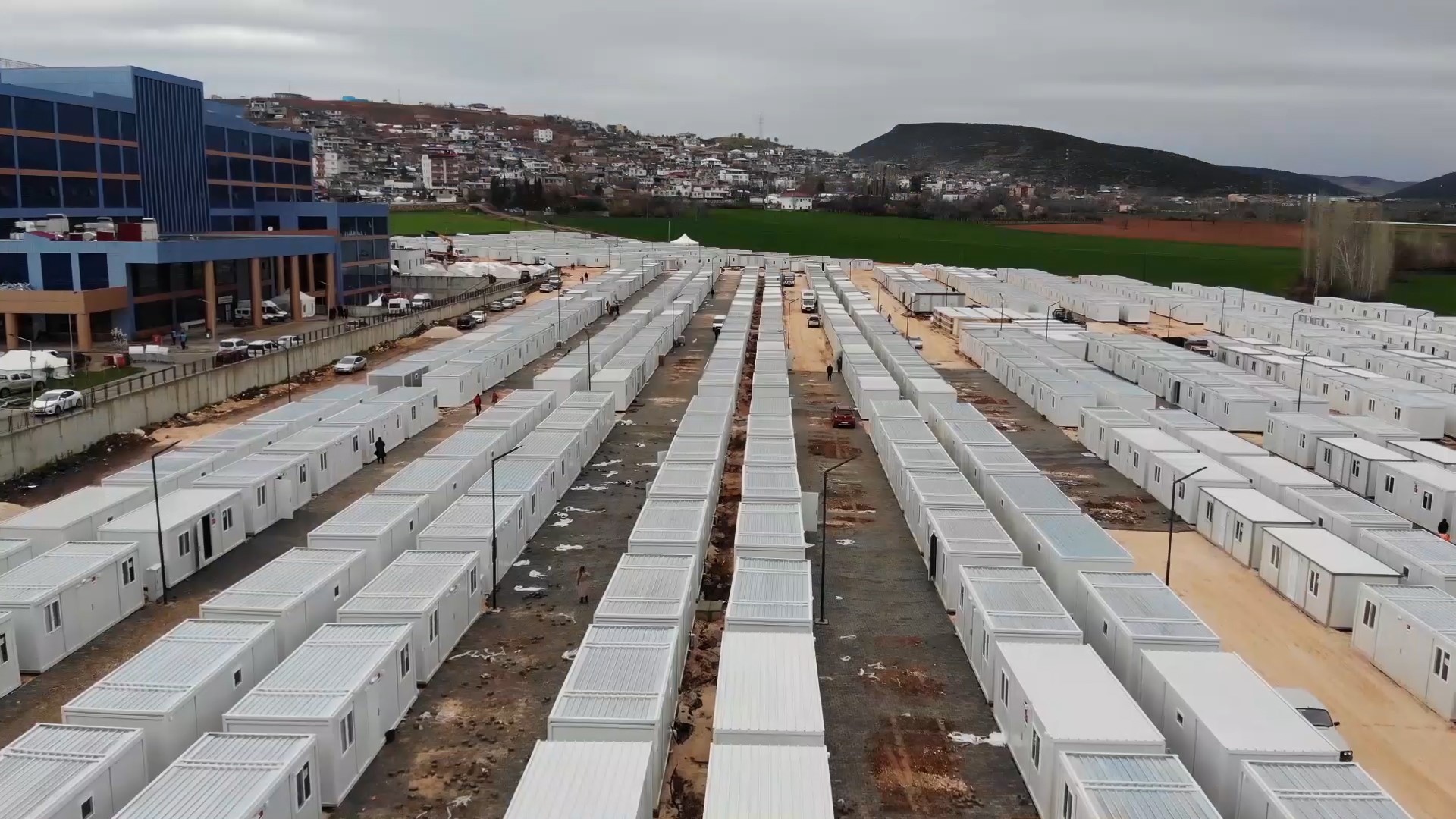 Depremin merkezi Pazarcık'ta konteyner kent kuruldu