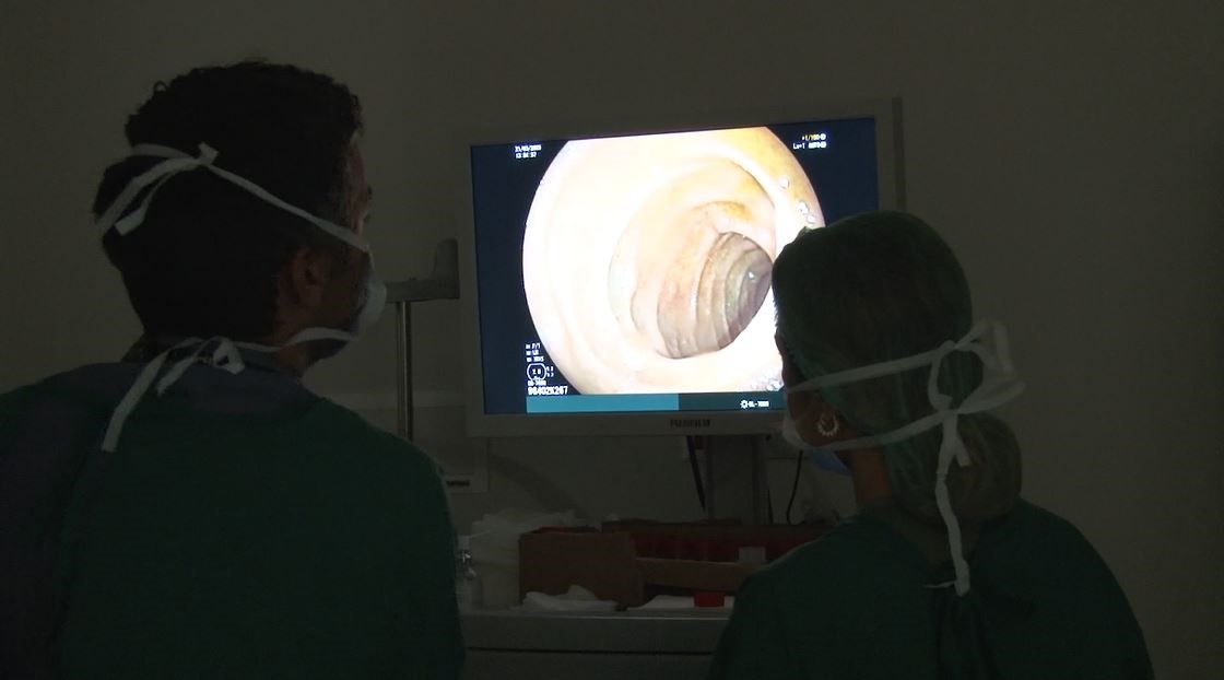 Prof. Dr. Lütfi Doğan: 'Kolonoskopi kesinlikle zor, ağrılı, meşakkatli ve zaman alan bir işlem değil'