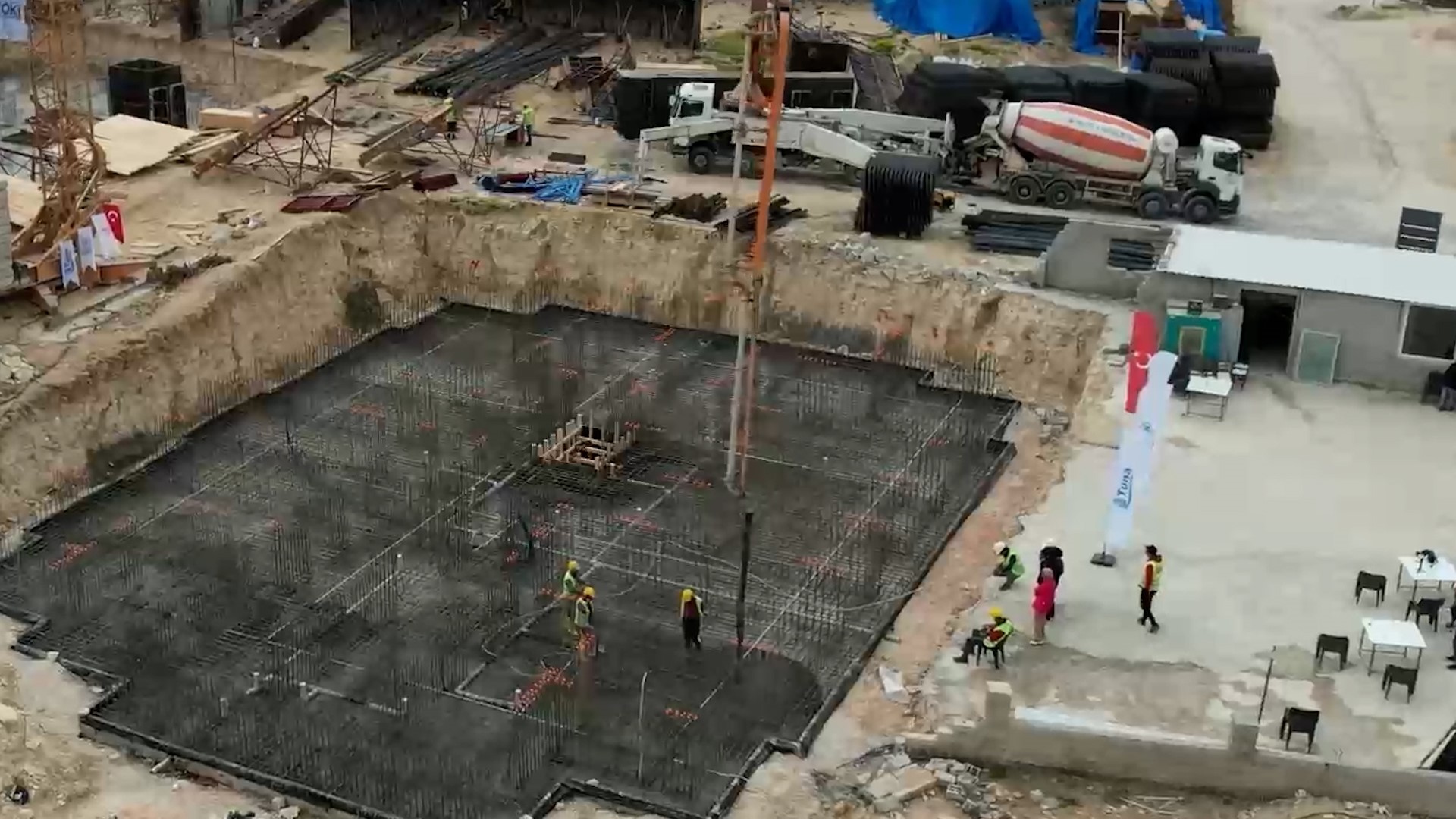 Bakan Kurum: 'Deprem bölgesinde şu ana kadar 53 bin 830 konutumuzun yapım sürecini başlattık'