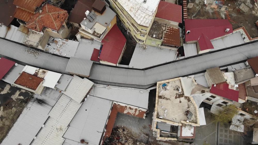 1500'lü yıllarda inşa edildi, depremde hasar gördü: Kapalı çarşı esnafı şimdi konteyner çarşıda