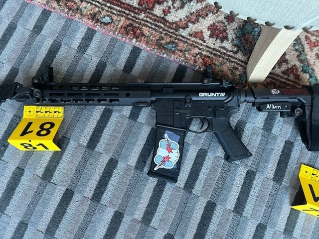 ABD’de 6 kişiyi öldüren okul saldırganının evinde daha fazla silah bulundu