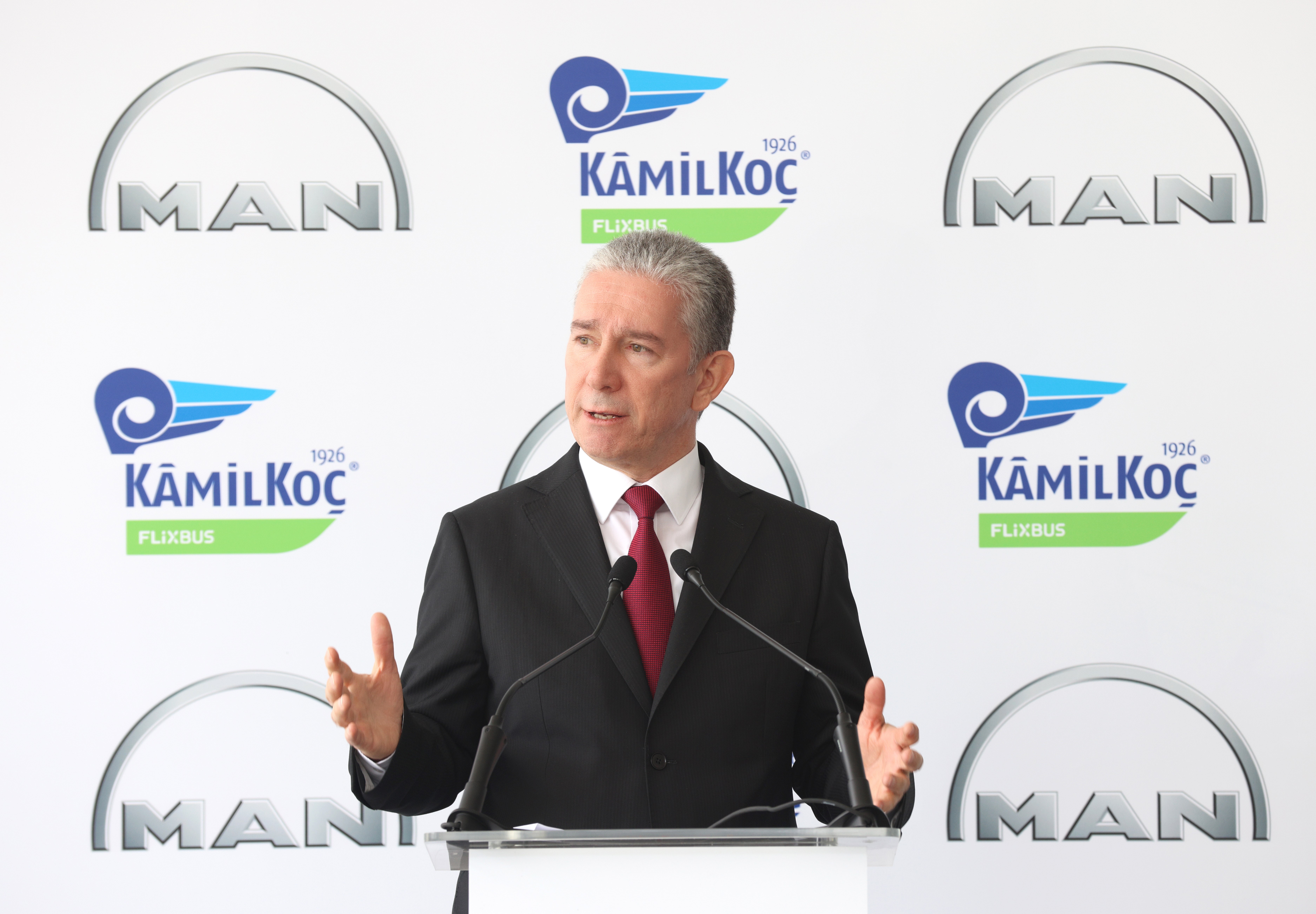 Kâmil Koç, filosunu ödüllü otobüslerle güçlendirdi