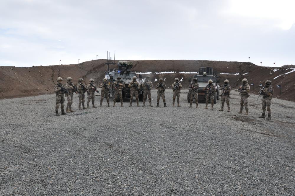 Kars’ta PÖH'lerden nefes kesen tatbikat