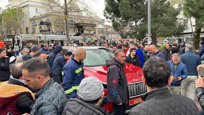 Sultanbeylili vatandaşlardan Togg otomobiline yoğun ilgi