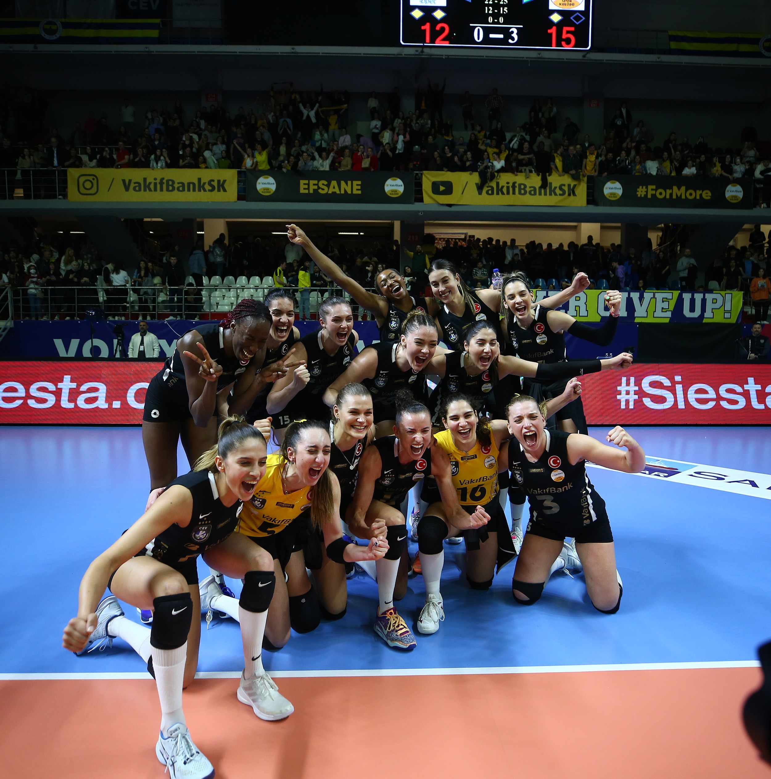 2023 CEV Şampiyonlar Ligi’nde finalin adı Eczacıbaşı Dynavit - Vakıfbank