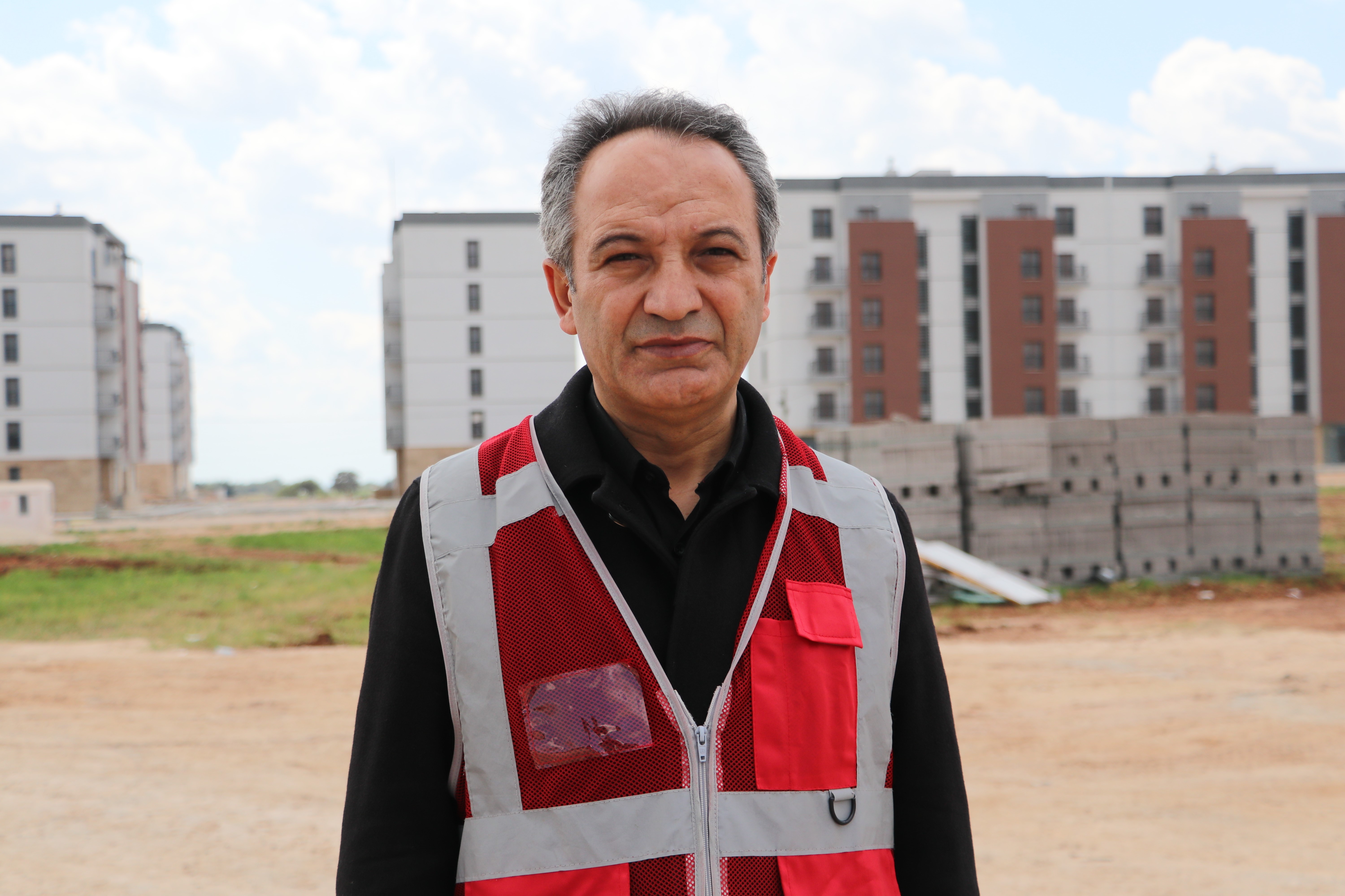 Depremin ardından inşaatlar başladı, 20-30 bin liraya çalıştıracak kalifiye işçi bulunamıyor