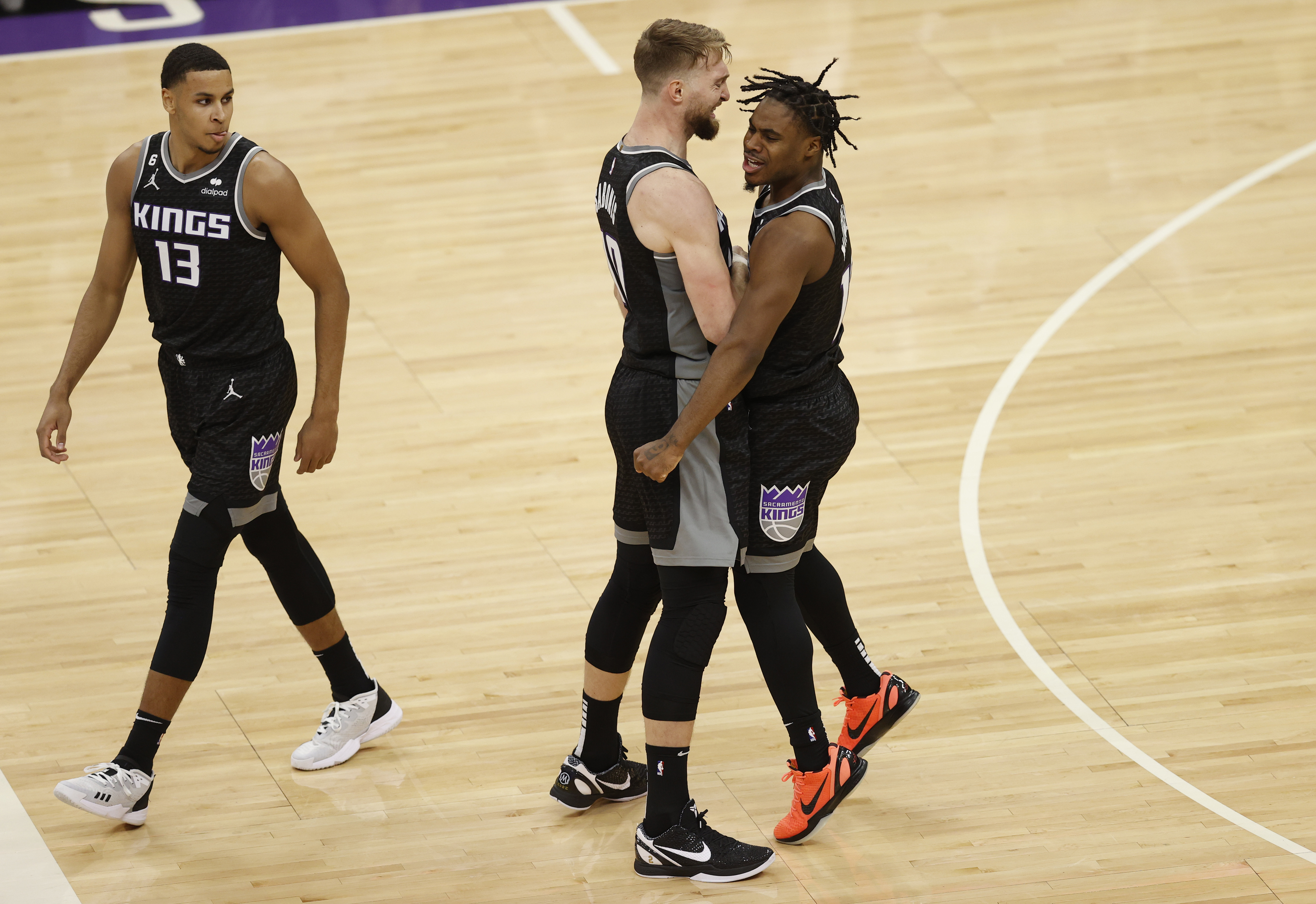 Sacramento Kings, Golden State karşısında seride durumu 2-0 yaptı