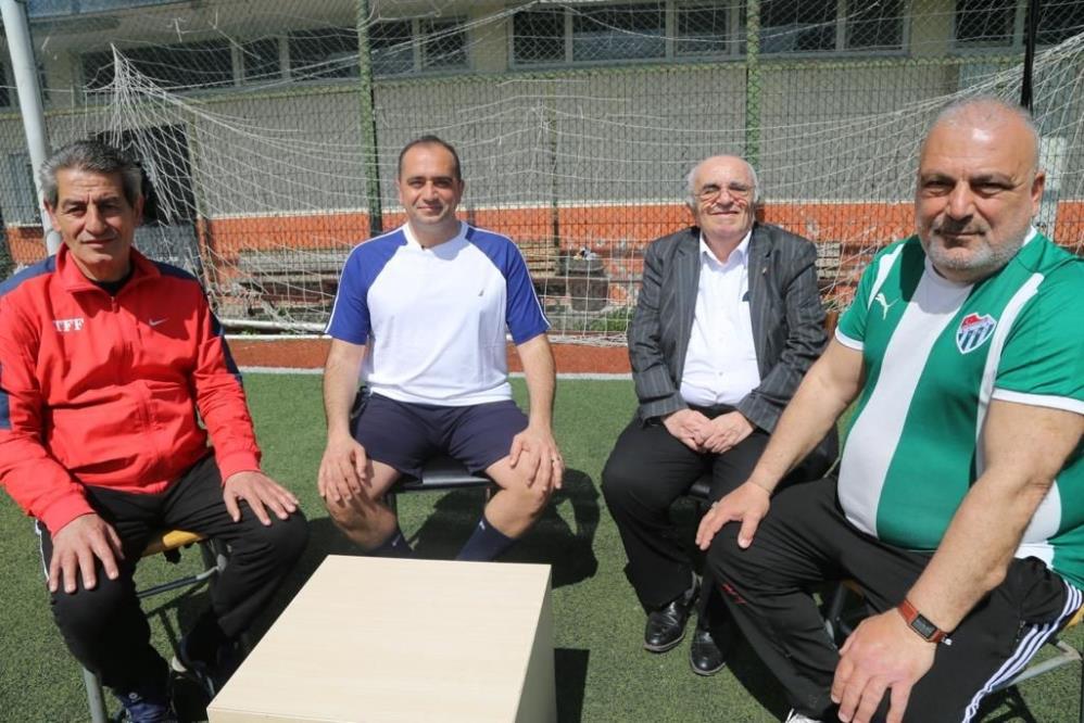 Ermeni asıllı eski futbolcu Mina Asa'dan milletvekili adayı Sevan Sıvacıoğlu'na tam destek