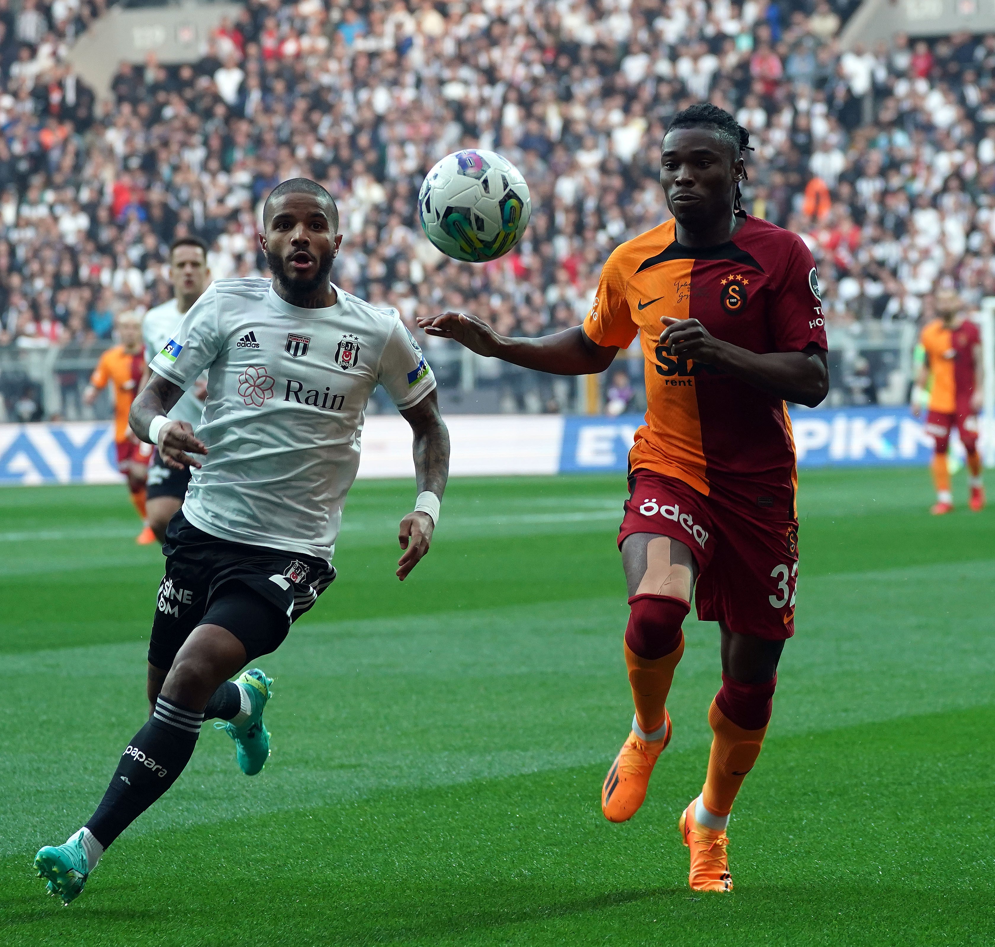 Beşiktaş kazandı, zirve karıştı!