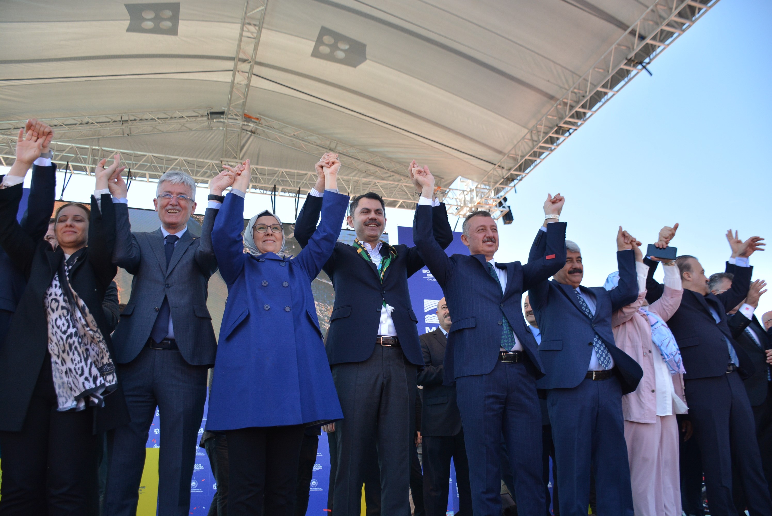 İzmit Körfezi'ni dev akvaryum haline getirecek projenin startını Bakan Kurum verdi