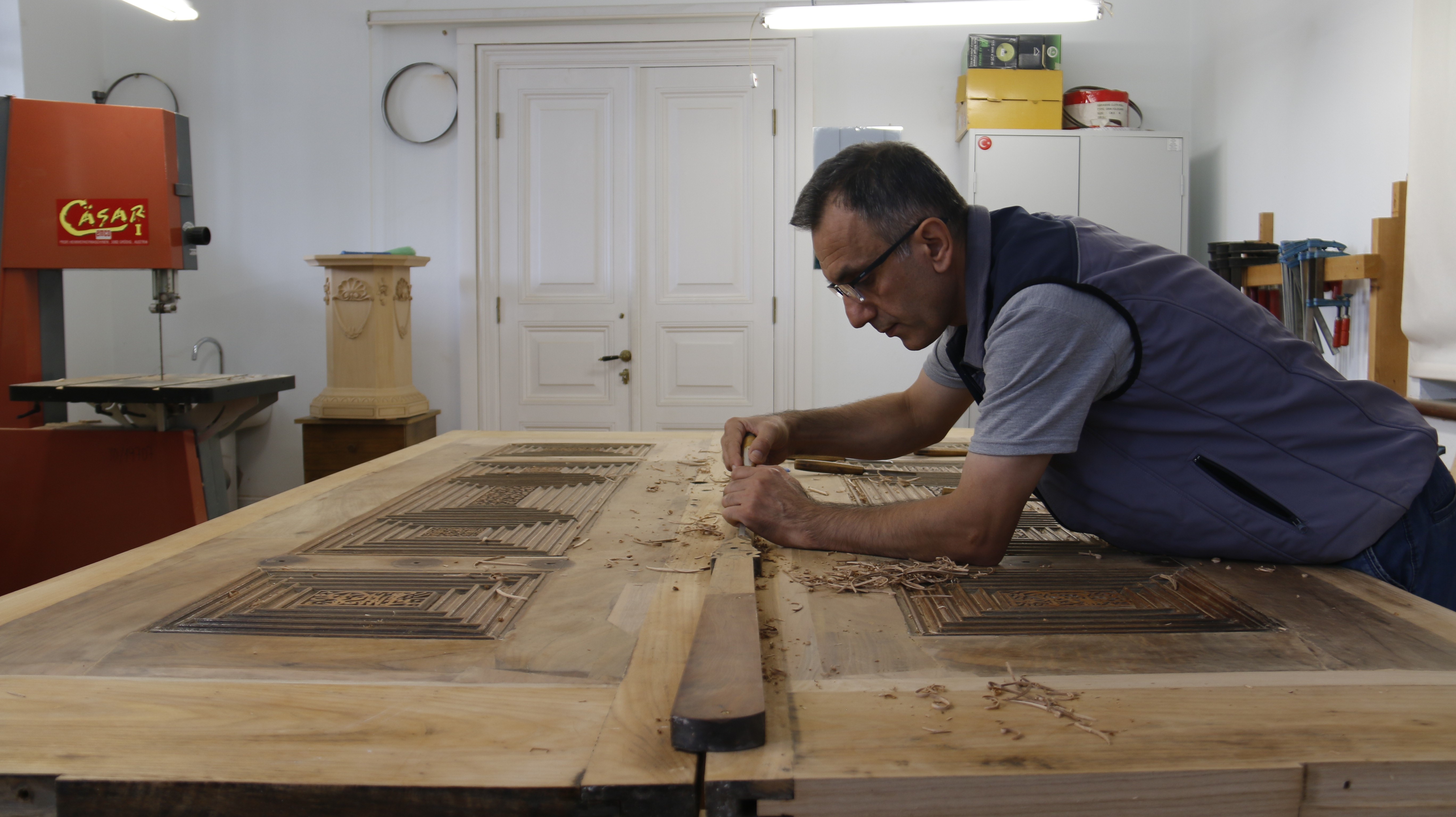 Topkapı Sarayı Hazine Koğuşu’nun asırlara meydan okuyan kapısı restore edildi