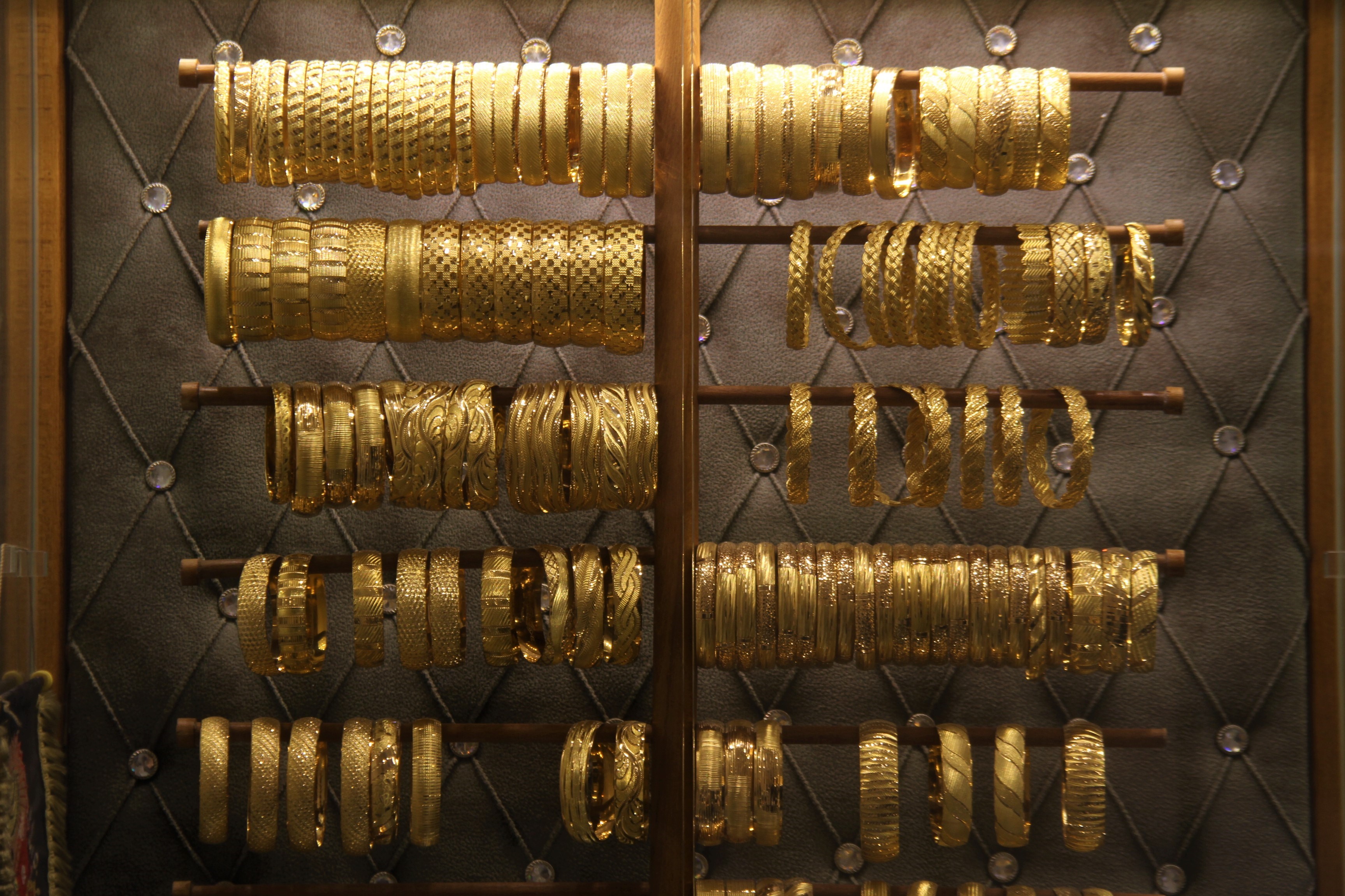 Kuyumcuların gözü, gurbetçi ve düğünlerde