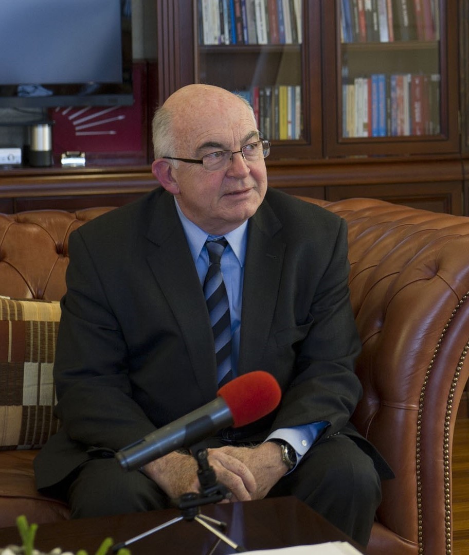 24 bankanın battığı büyük krizinin en çok hatırlanan isimlerden Kemal Derviş yaşamını yitirdi