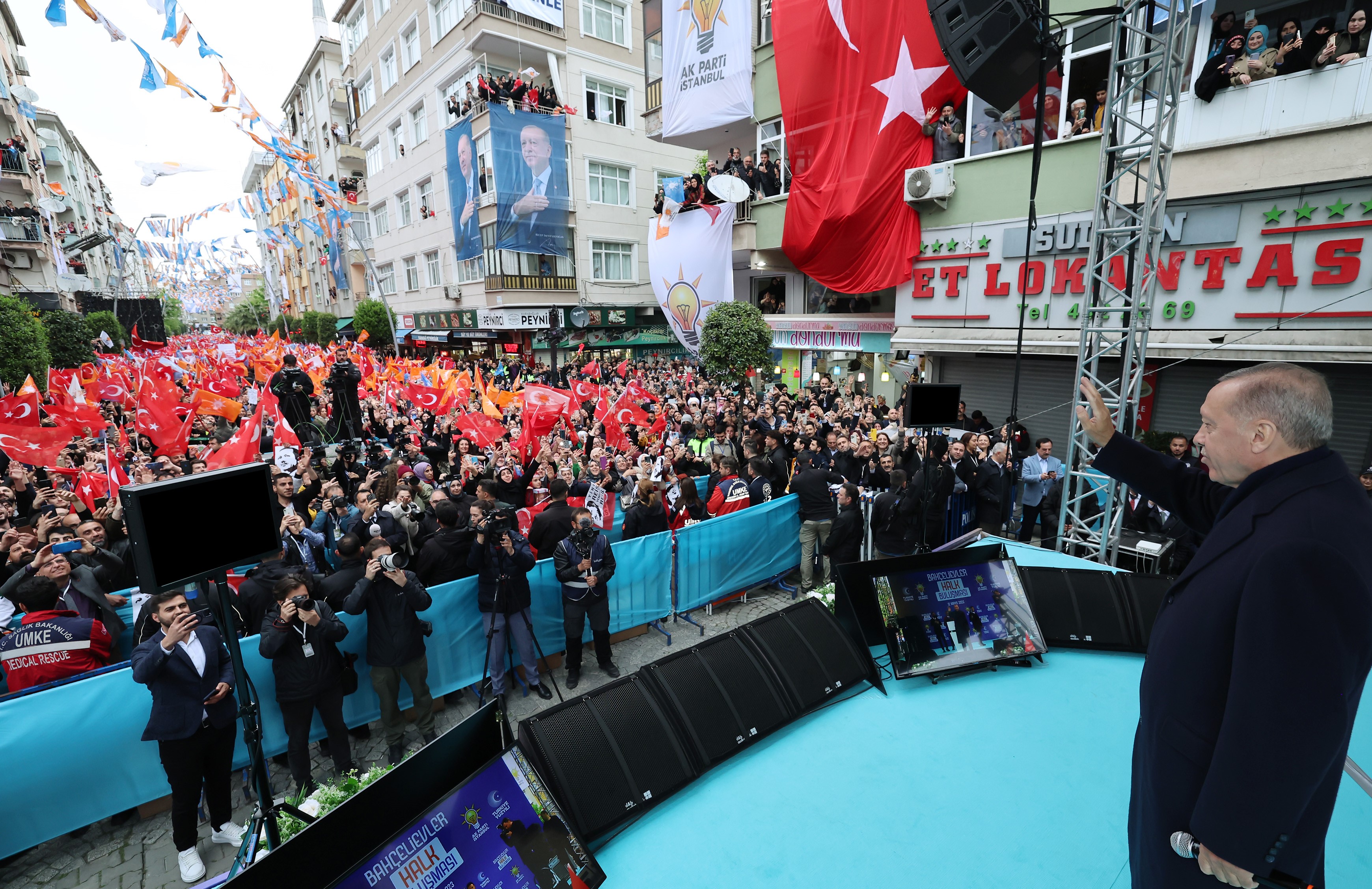 Cumhurbaşkanı Erdoğan: 'İstanbul, bu ülkenin yönetimini kasetle ele geçirme operasyonlarına geçit vermemiştir'