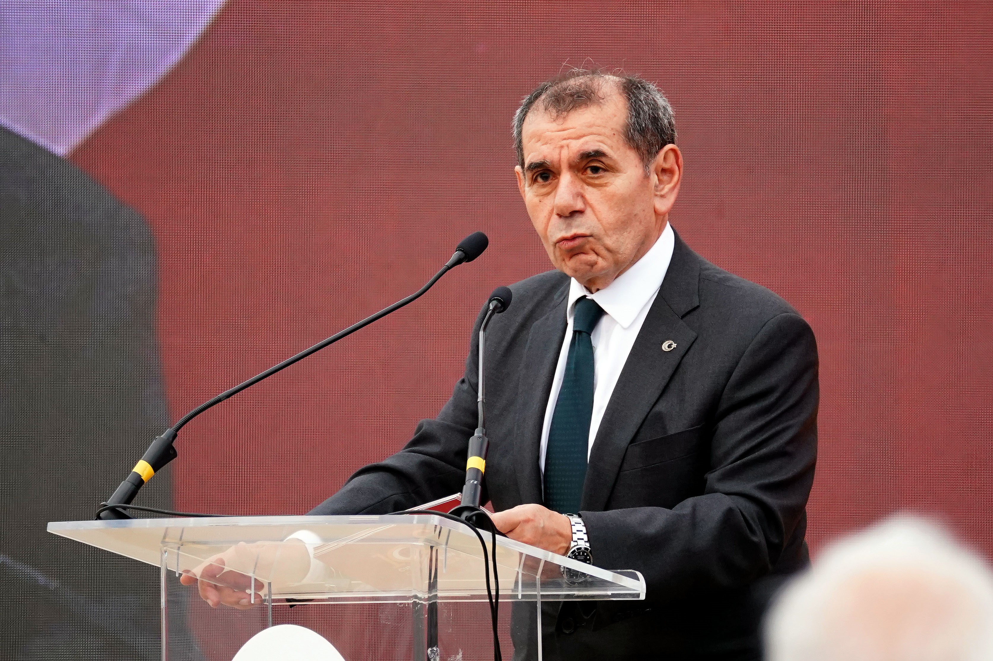 Galatasaray’ın yeni evi Kemerburgaz Metin Oktay Tesisleri’nin temel atma töreni yapıldı