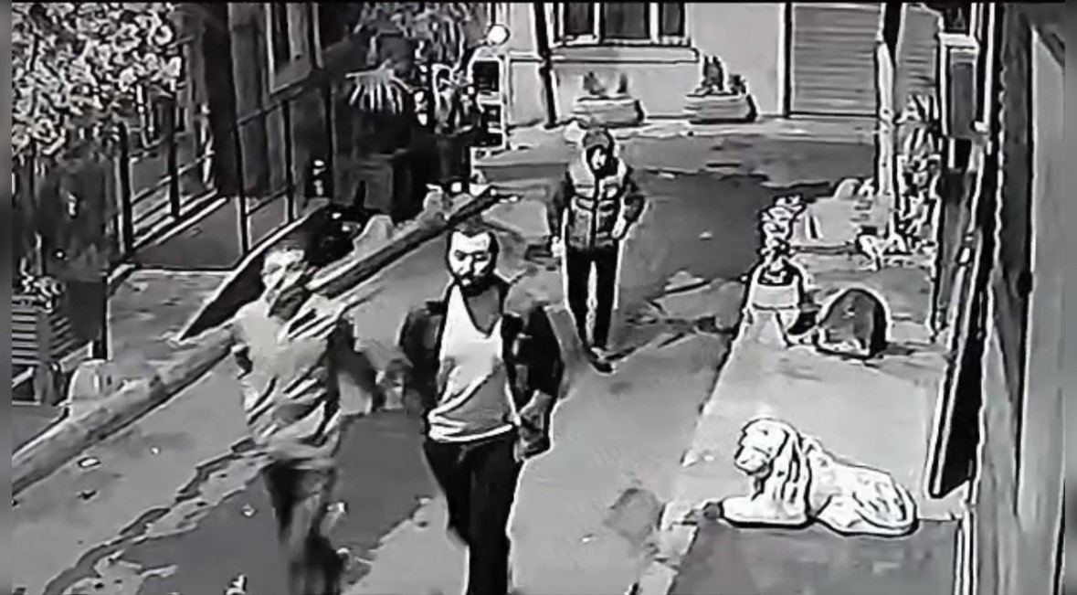 İstanbul’da korkunç cinayetin yeni görüntüleri ve detayları ortaya çıktı: Sopayla kameraları yere eğmişler