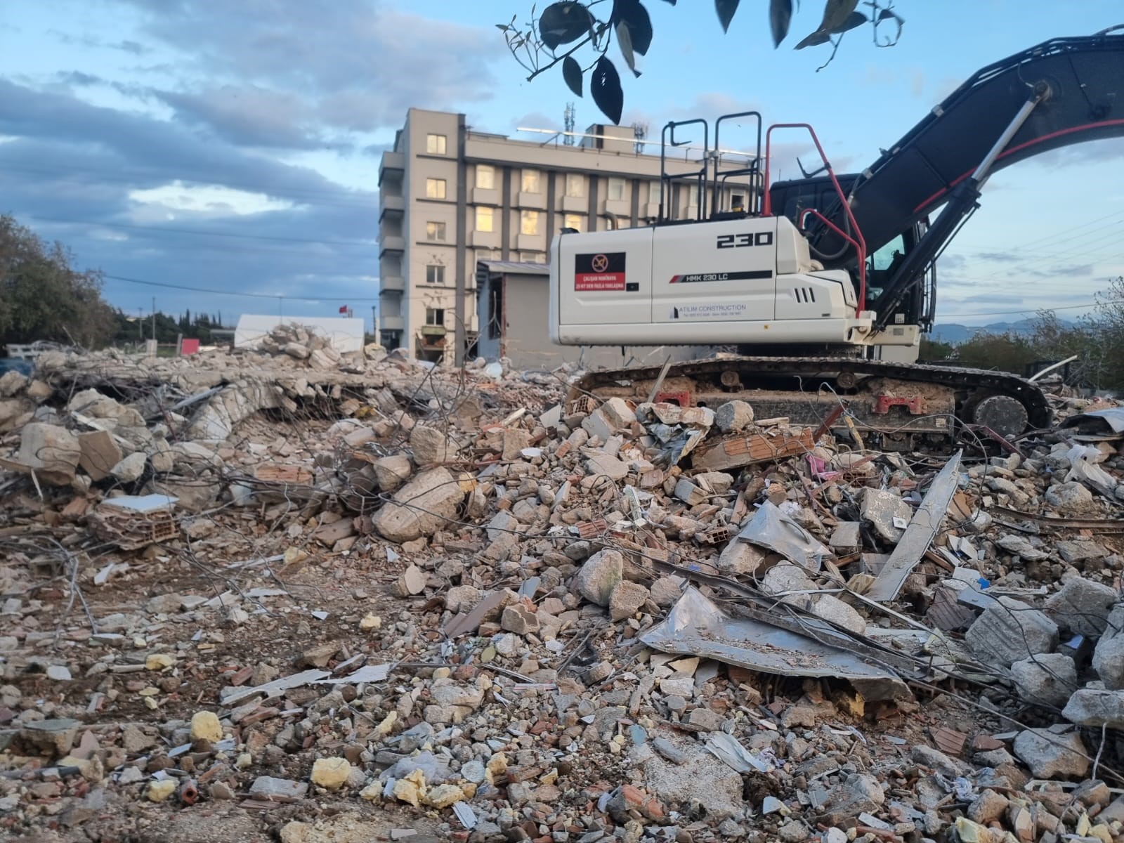Depremde her şeyini kaybeden girişimci, soyadına layık oldu