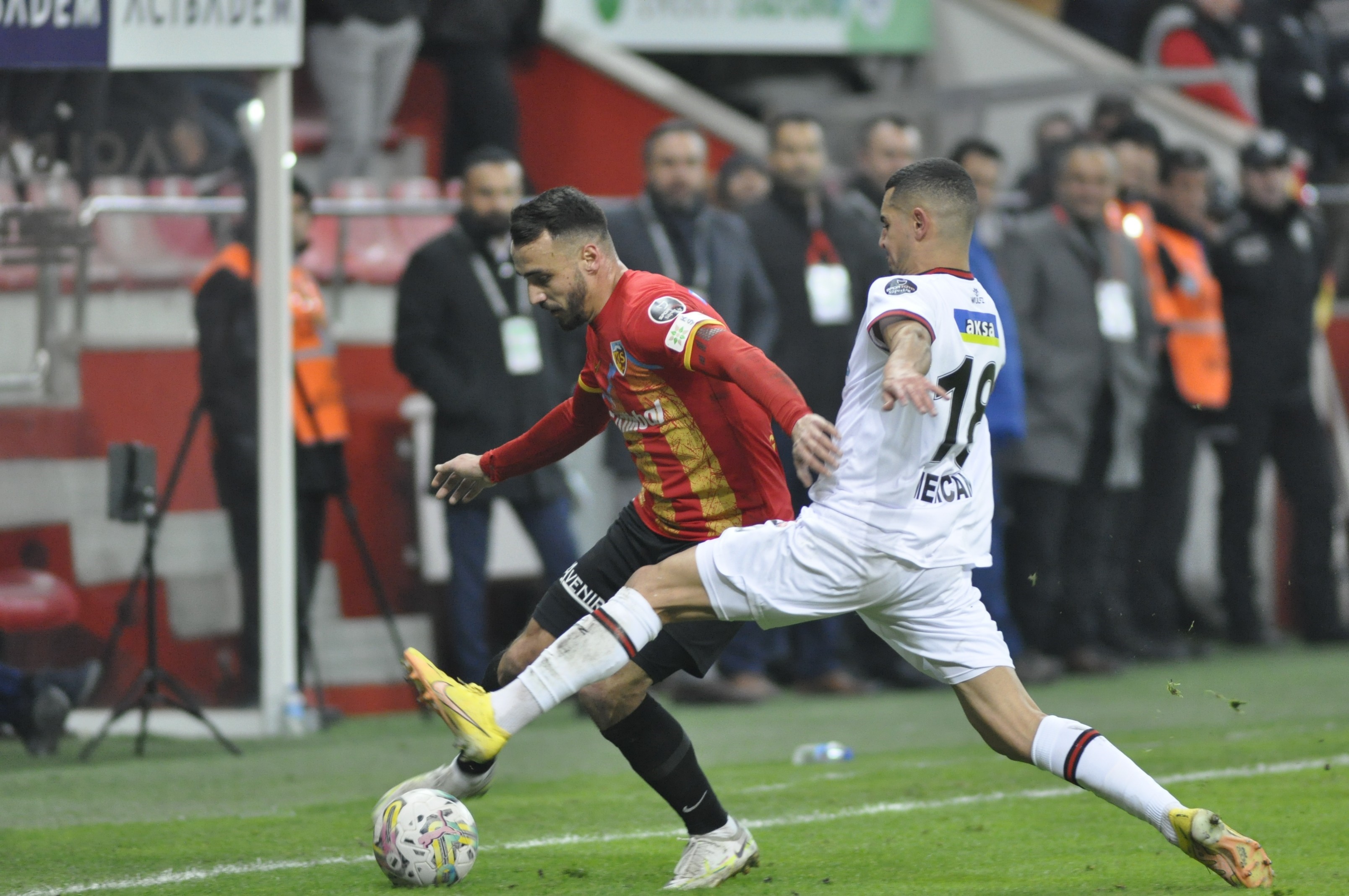 Karagümrük ile Kayserispor 6. randevuda