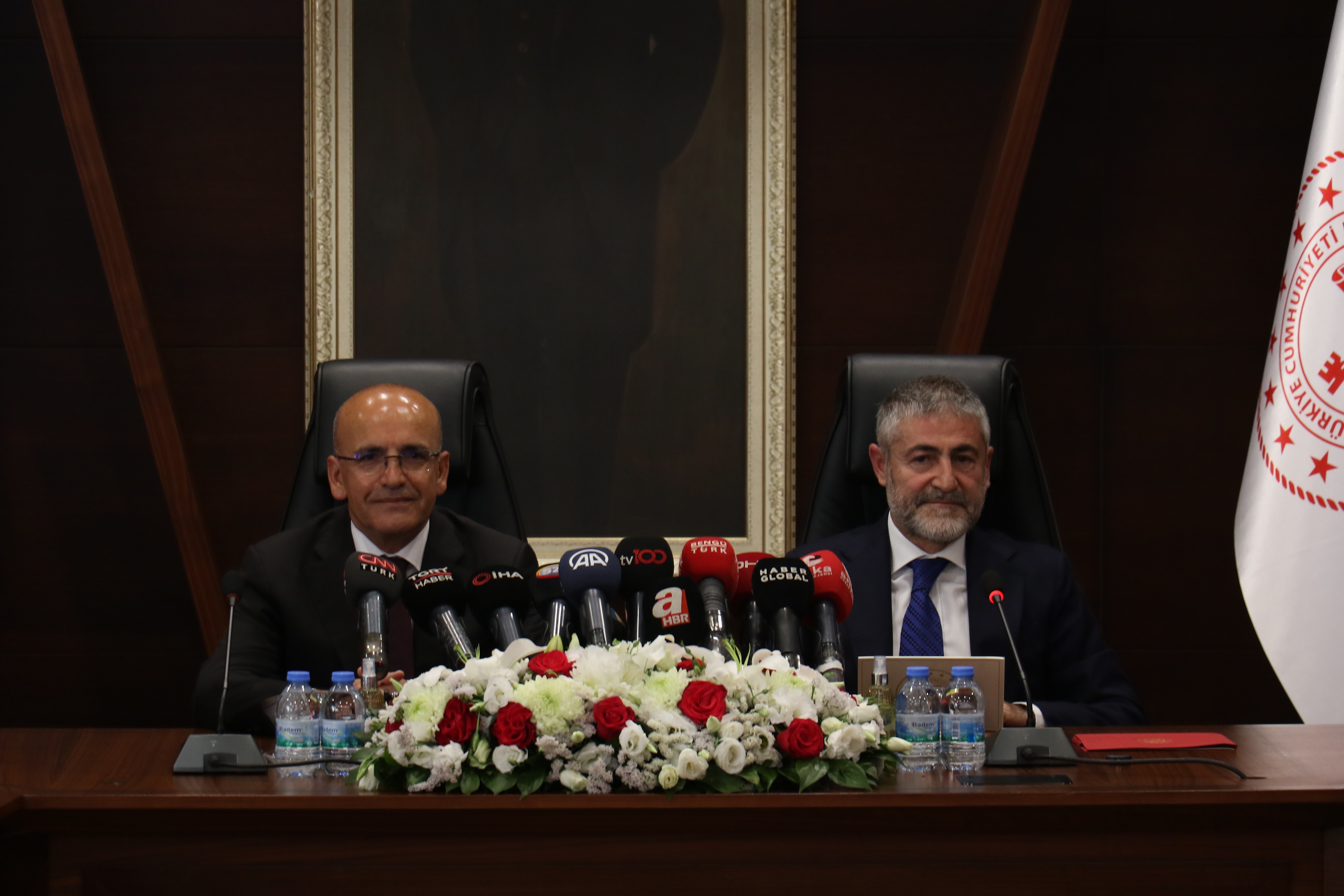 Bakan Şimşek: 'Türkiye’nin rasyonel bir zemine dönmekten başka çaresi kalmamıştır'