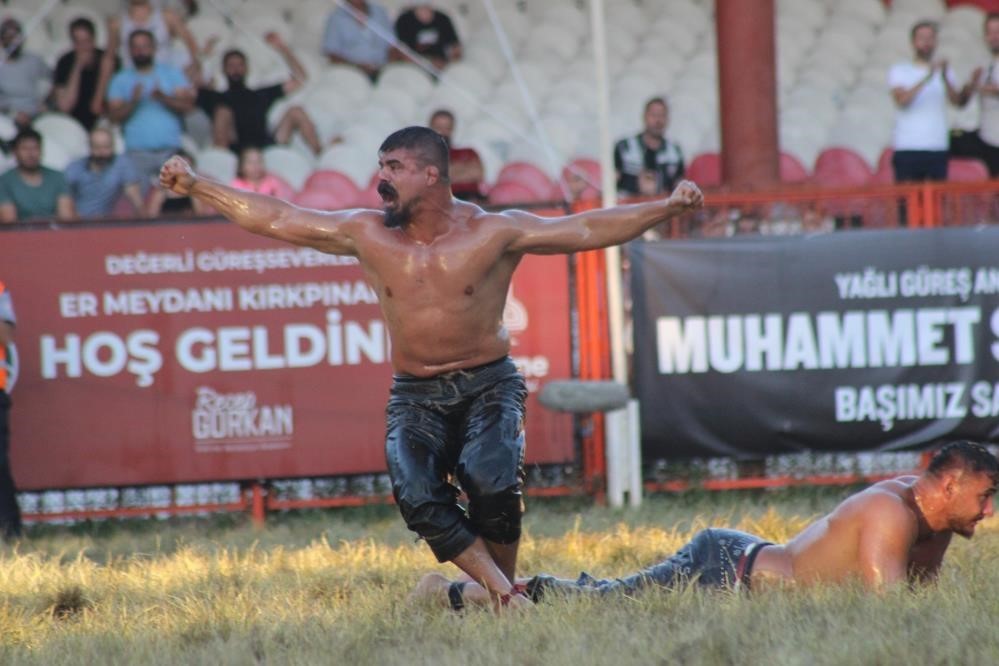 661. Kırkpınar Yağlı Güreşleri başpehlivanlığı el değiştiriyor