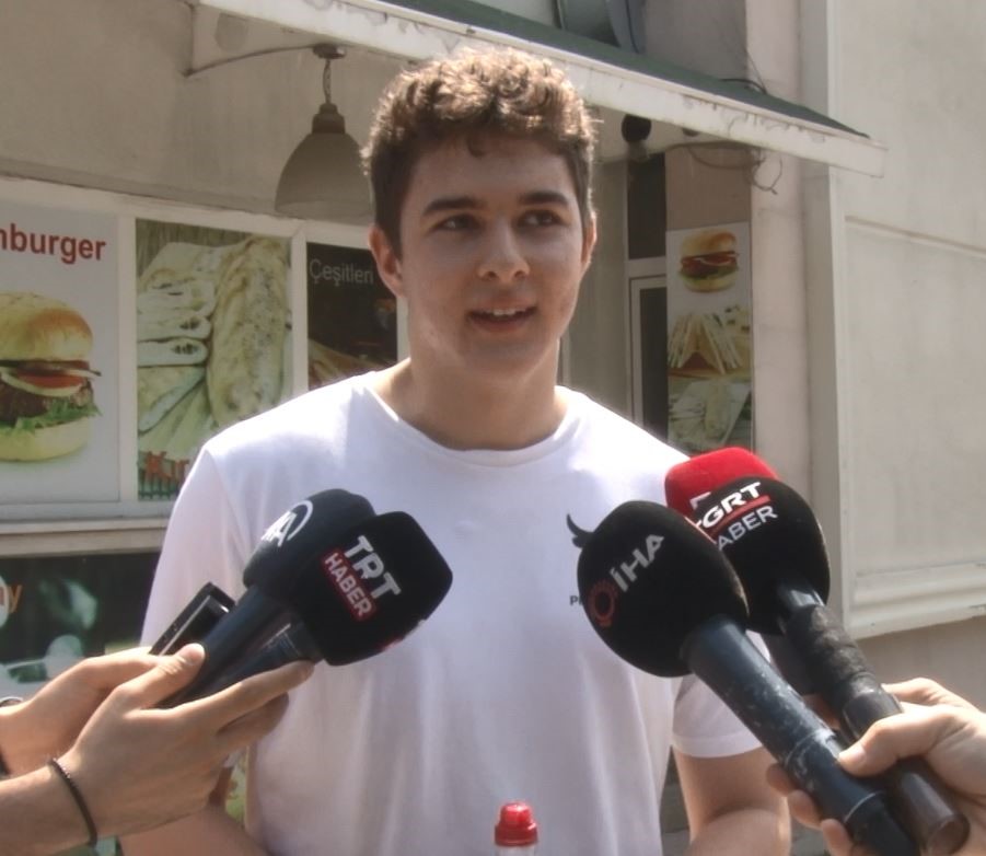 YKS'ye geç kalanlar kapıdan döndü