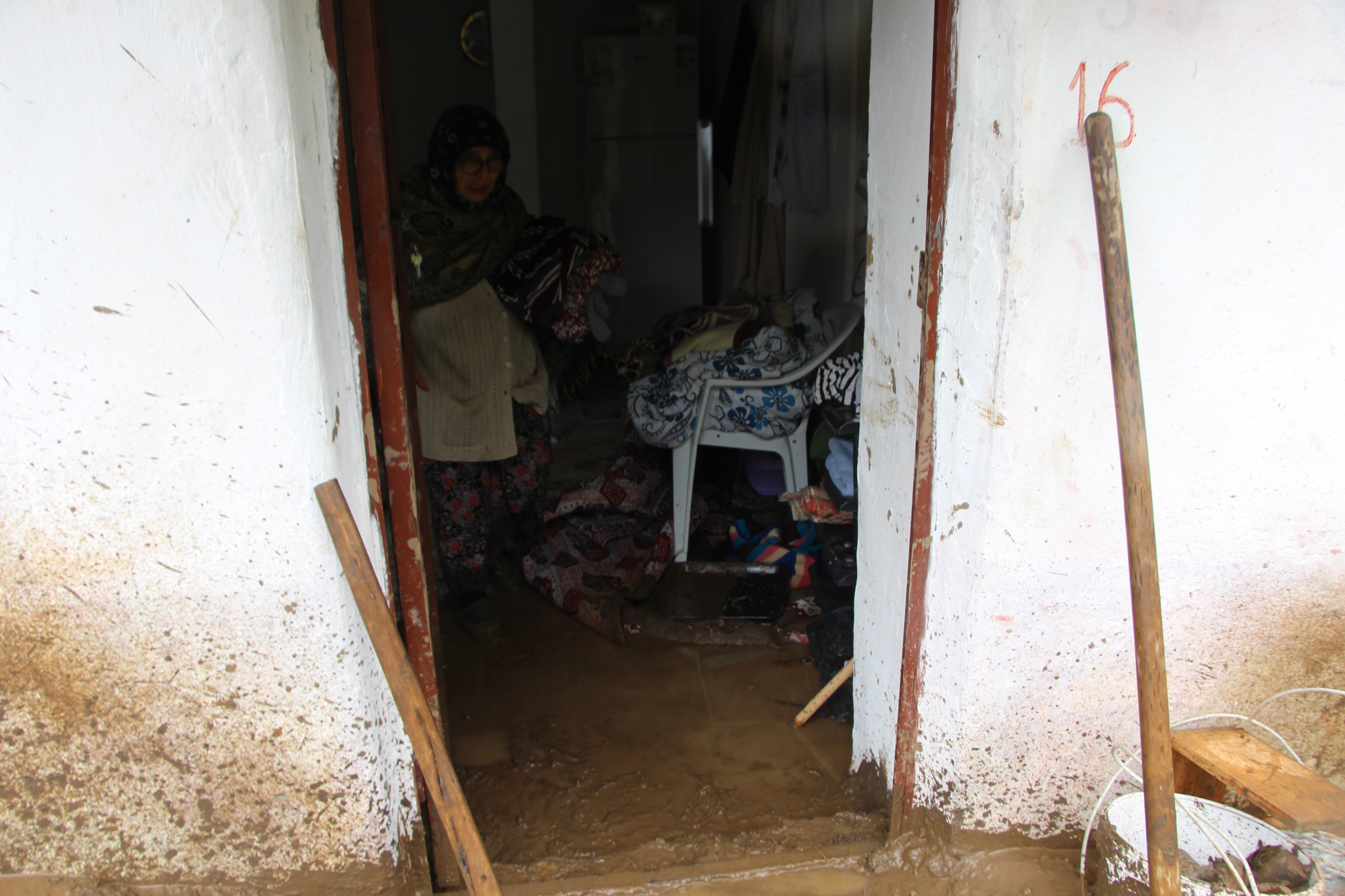 Selden etkilenen yaşlı çift yaşadıkları korku dolu anları anlattı