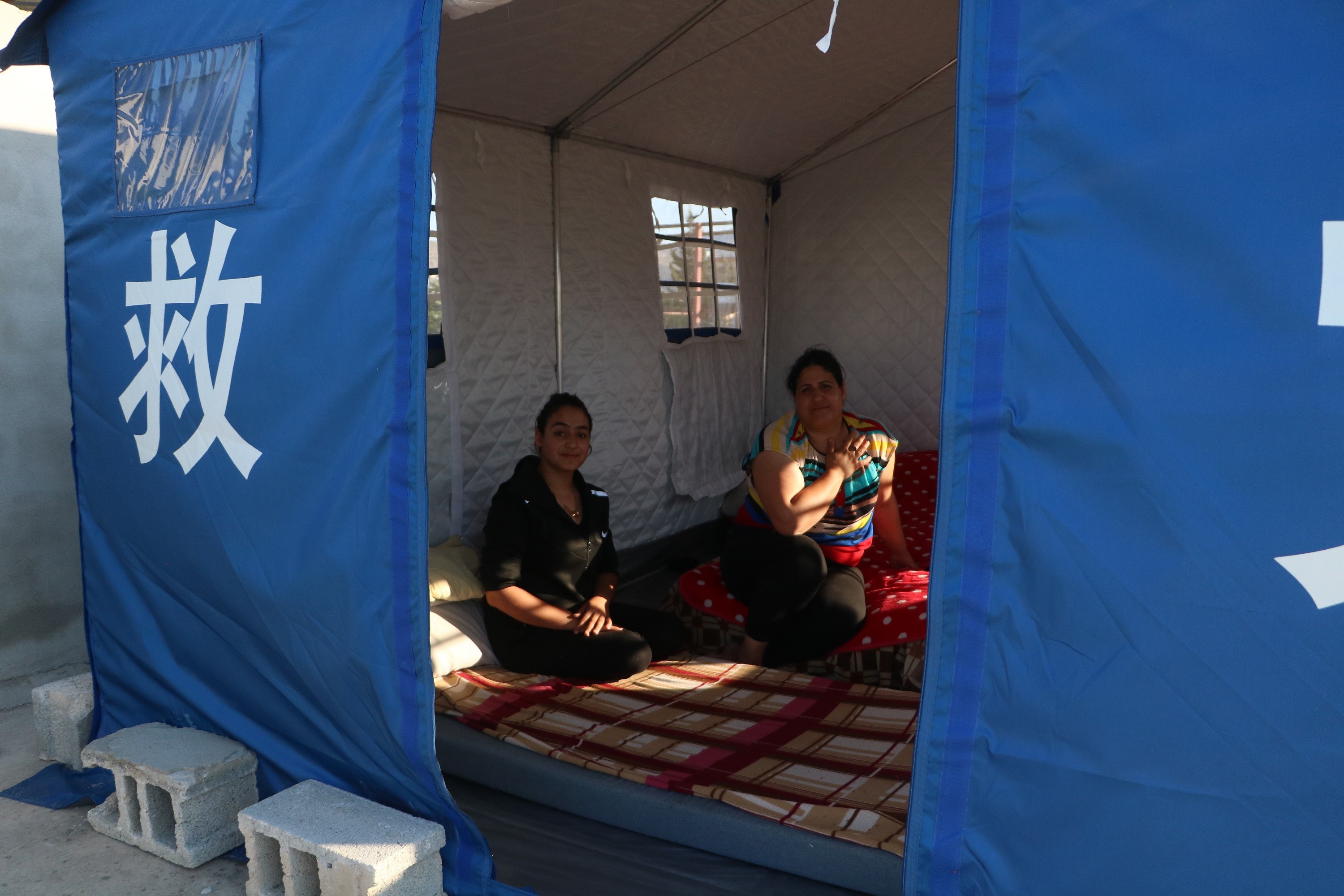 Deprem korkusu öyle bir şey yaptırdı ki, gören bir daha bakıyor