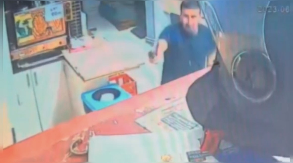 İstanbul’da film sahnesi gibi silahlı kavga