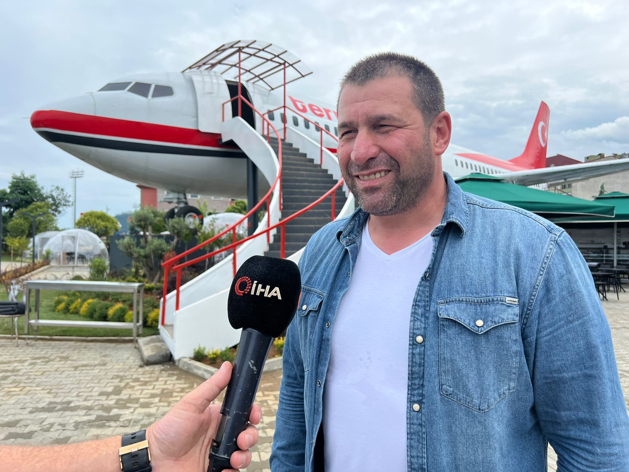 Pistten çıkan uçak pide salonu olarak hizmet vermeye başladı