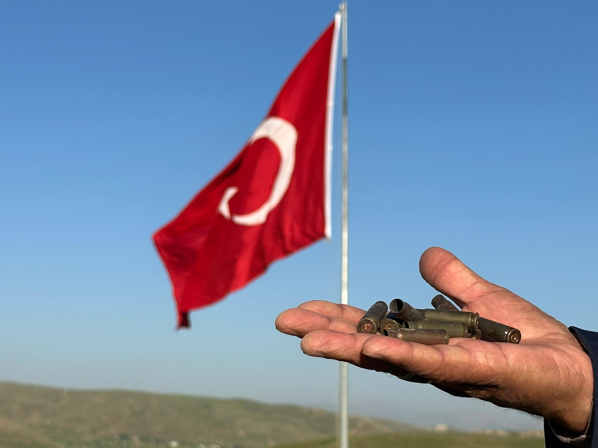 Seyit Tahir Dede’nin hüzünlü bayrak nöbeti