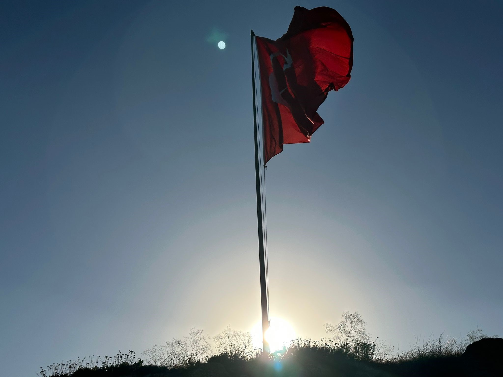 Seyit Tahir Dede’nin hüzünlü bayrak nöbeti