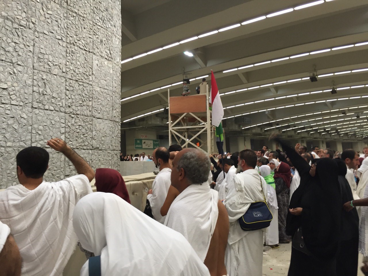 Milyonlar hacı oldu