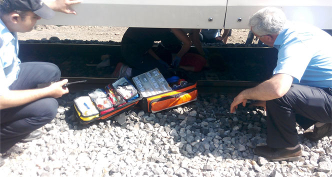 15 yaşındaki genç kız kendini trenin önüne attı&nbsp;