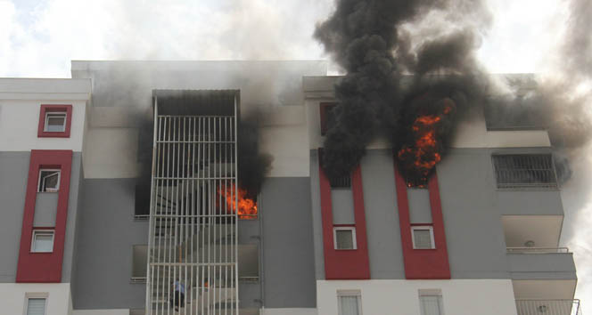 16 katlı binada çıkan Yangında can pazarı&nbsp;adana,yangın