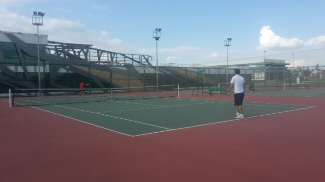 Ahd Spor Tesislerinde Tenis Turnuvas Heyecan