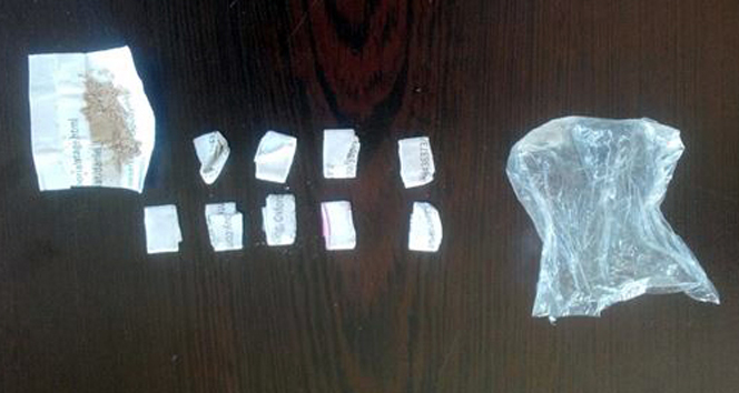 8 yaşındaki çocuğa uyuşturucu sattırdılar 