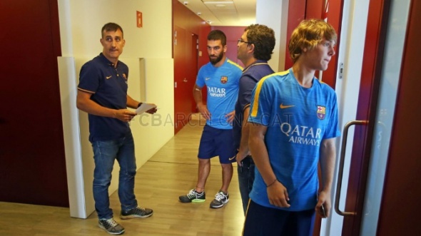 Arda Turan Barcelona'da ilk antrenmanına çıktı